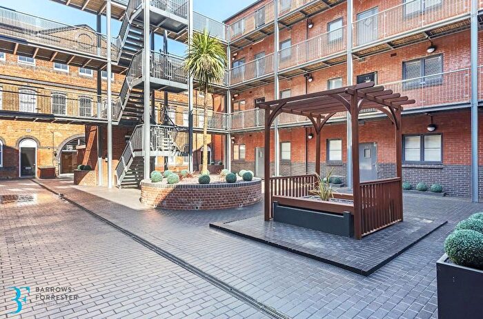 2 Bedroom Flat To Rent In Mint Drive, Hockley, B18