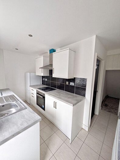 2 Bedroom Terraced House To Rent In Cross Street, Abertillery, NP13