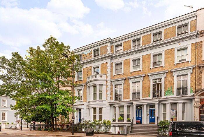 2 Bedroom Flat To Rent In Ladbroke Grove, London, W11