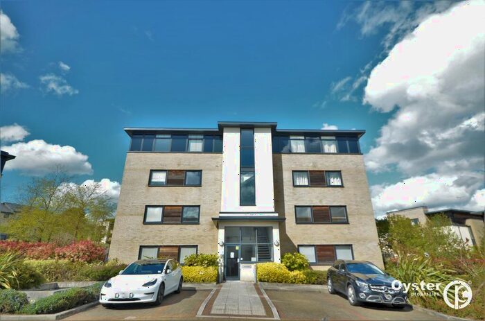 2 Bedroom Apartment To Rent In Peacock Close, Hay House, NW7