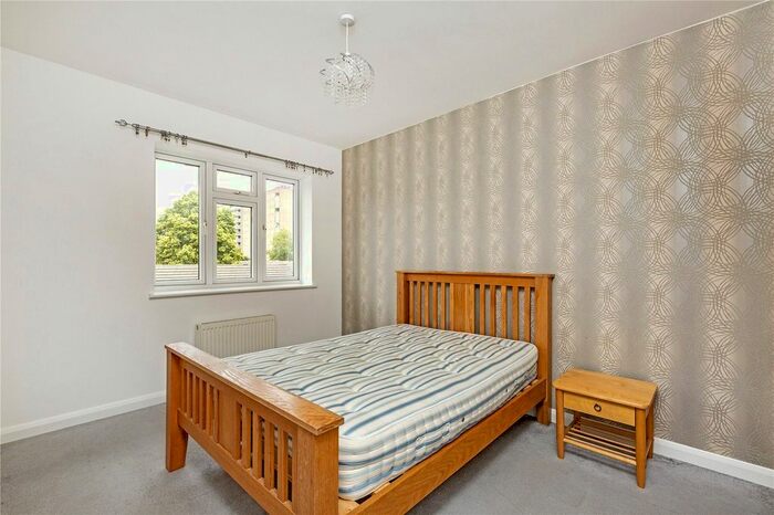 4 Bedroom Flat To Rent In Rowditch Lane, London, SW11