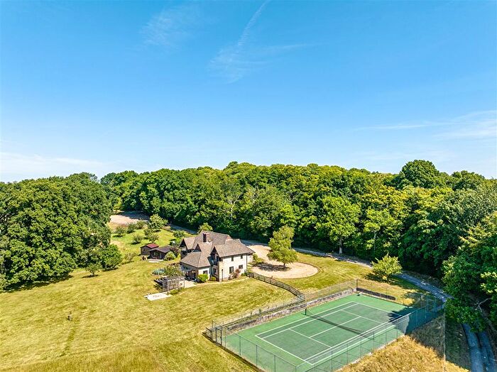 4 Bedroom Detached House To Rent In Gentles Lane, Passfield, GU30
