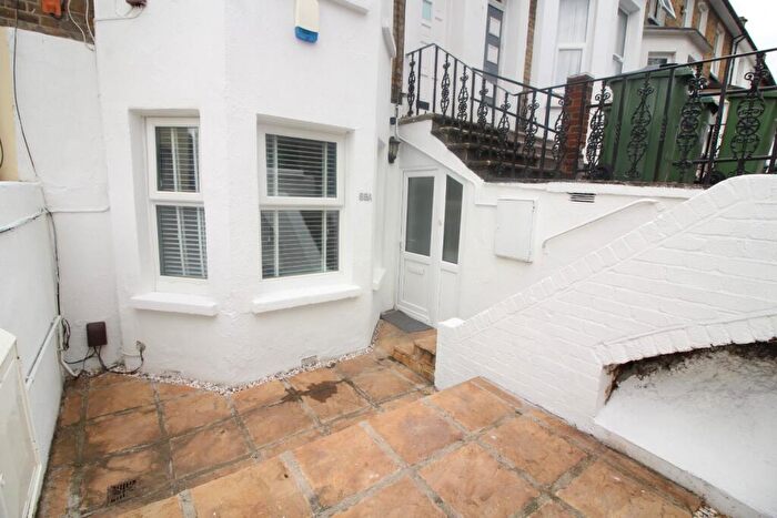 1 Bedroom Flat To Rent In Eglinton Road, London, Greater London, SE18