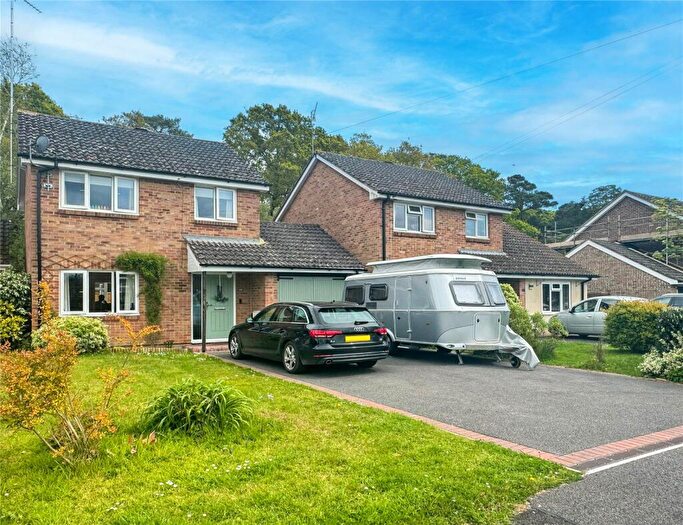 3 Bedroom Detached House For Sale In Brookside Road, Bransgore, Christchurch, Dorset, BH23