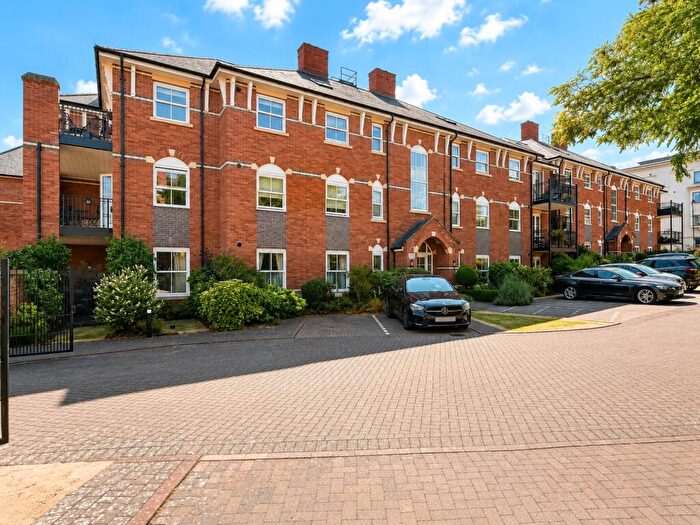 3 Bedroom Apartment To Rent In Humphris Place, Cheltenham, Gloucestershire, GL53