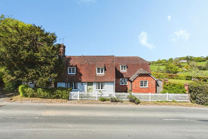 4 Bedroom Cottage For Sale In Iden Green Road, Iden Green, Cranbrook, Kent, TN17