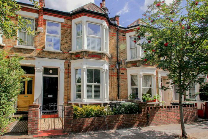 2 Bedroom Flat To Rent In St. Asaph Road, London, SE4