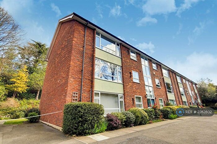2 Bedroom Flat To Rent In Hatton Court, Chislehurst, BR7