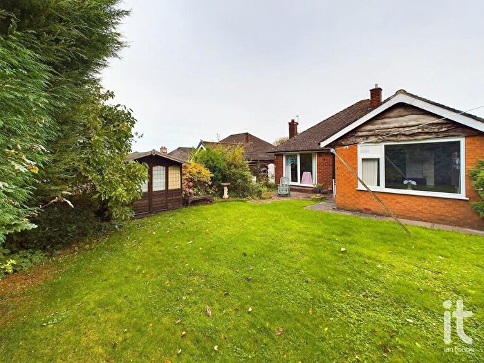 2 Bedroom Detached Bungalow For Sale In Capesthorne Road, High Lane, Stockport, SK6