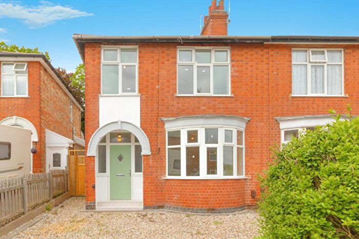 3 Bedroom Semi-Detached House For Sale In Holt Road, Birstall, Leicester, Leicestershire, LE4