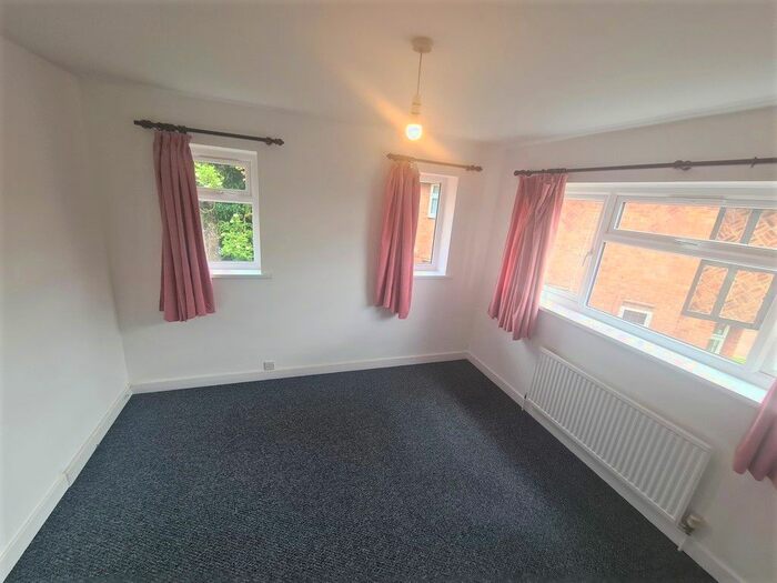 4 Bedroom Detached House To Rent In Launde Road, Oadby, Leicester, LE2