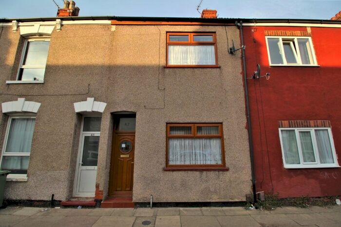 3 Bedroom Terraced House To Rent In Duke Street, Grimsby, South Humberside, DN32