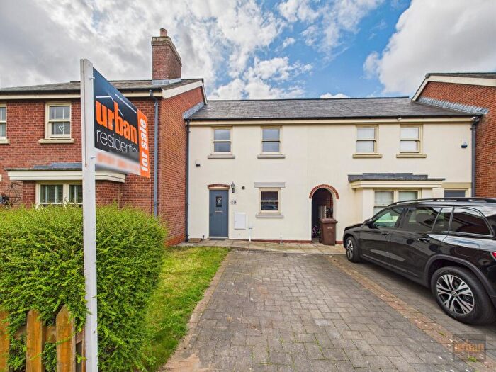 2 Bedroom Mews For Sale In Mill Stream Close, Sefton, Liverpool, L29