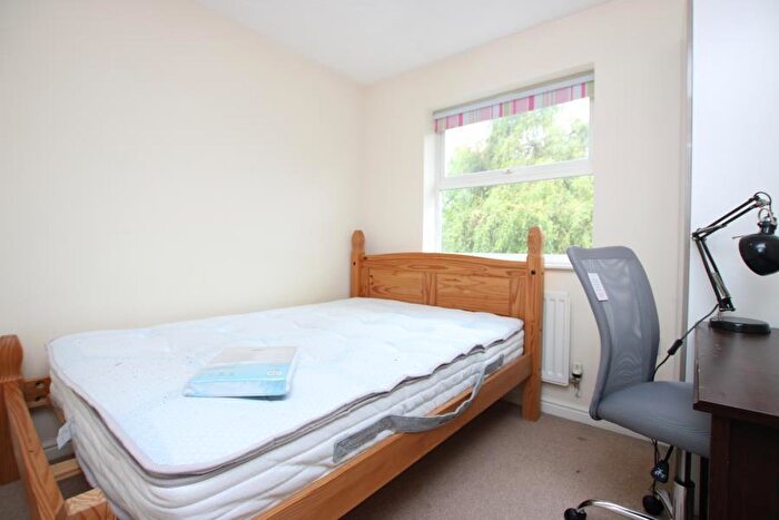 6 Bedroom Detached House To Rent In Wright Way - Stoke Park, BS16