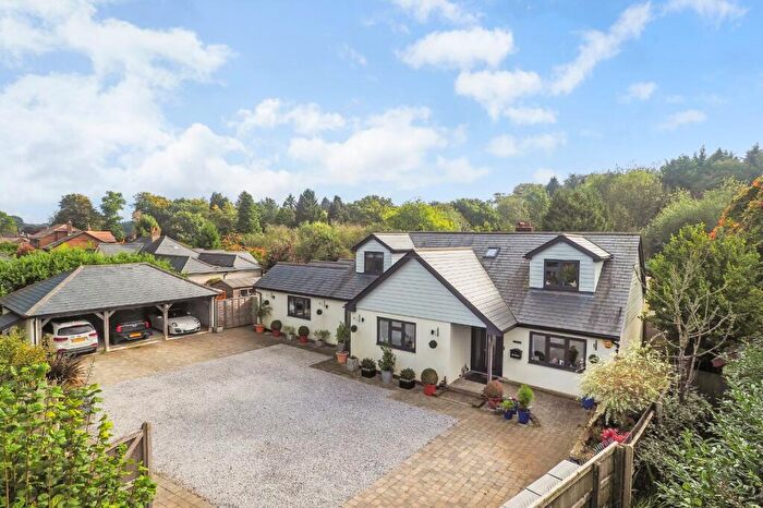 6 Bedroom Detached House For Sale In Hussell Lane, Medstead, Alton, Hampshire, GU34