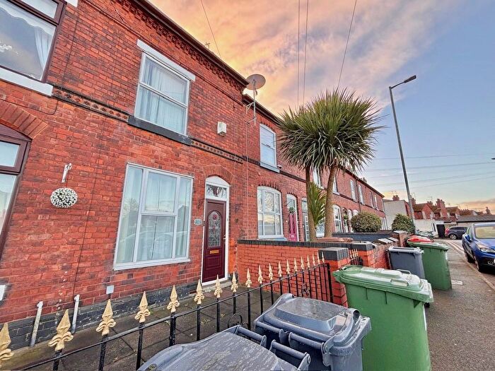 3 Bedroom Terraced House To Rent In Beacon Street, Walsall, WS1