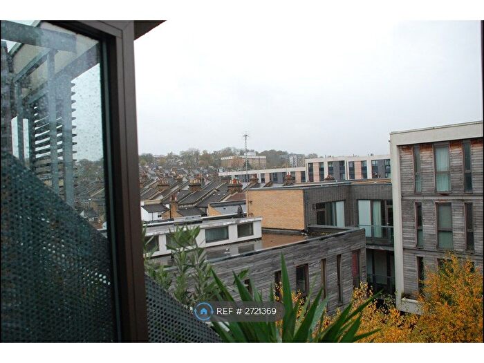 2 Bedroom Flat To Rent In Union Park, Greenwich, SE10