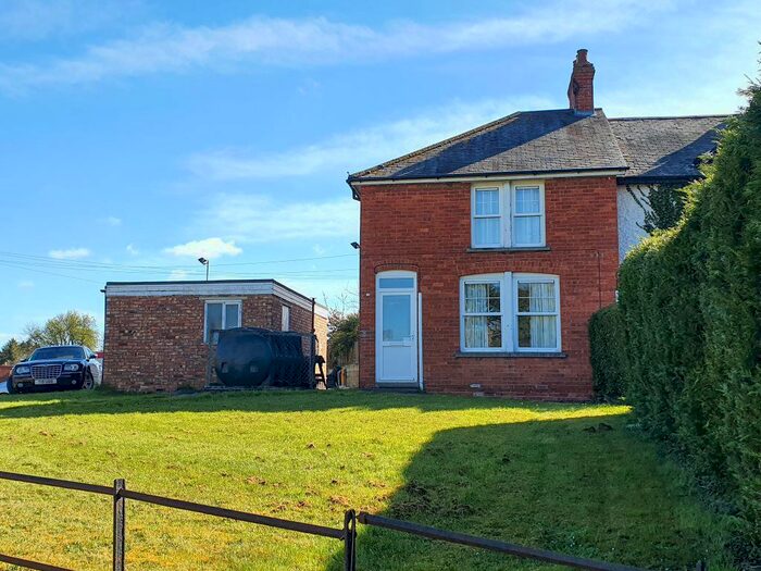 3 Bedroom Property To Rent In The Green, Kirkby Underwood, Bourne, PE10