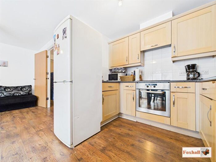 2 Bedroom Apartment For Sale In Siloam Place, Ipswich, IP3