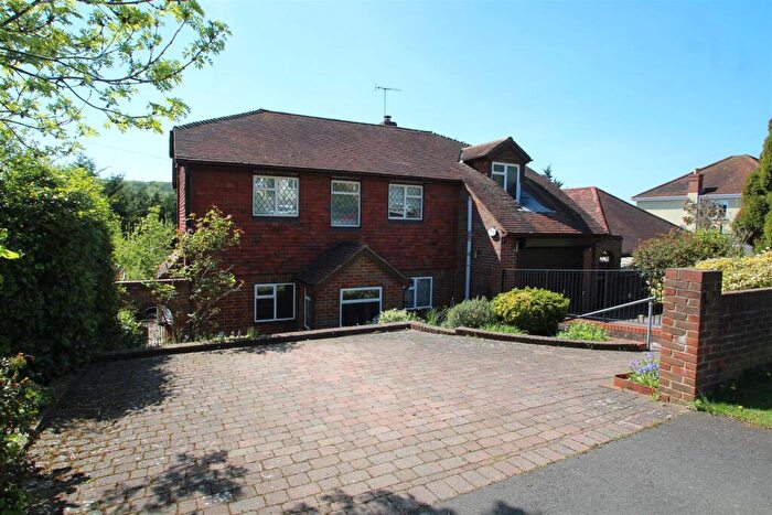4 Bedroom Detached House To Rent In Loudwater, High Wycombe, HP10