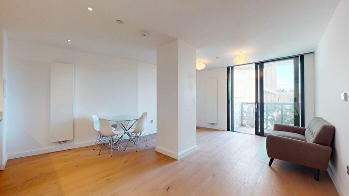 1 Bedroom Flat To Rent In Highgate Hill, London, N19