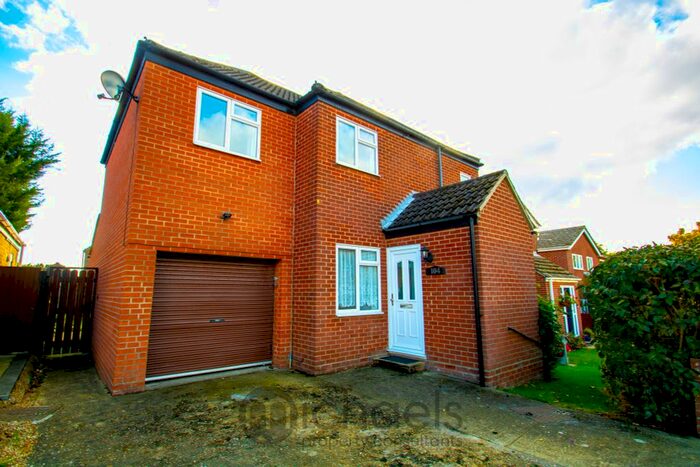 4 Bedroom Detached House To Rent In Chaney Road, Wivenhoe, Colchester, CO7