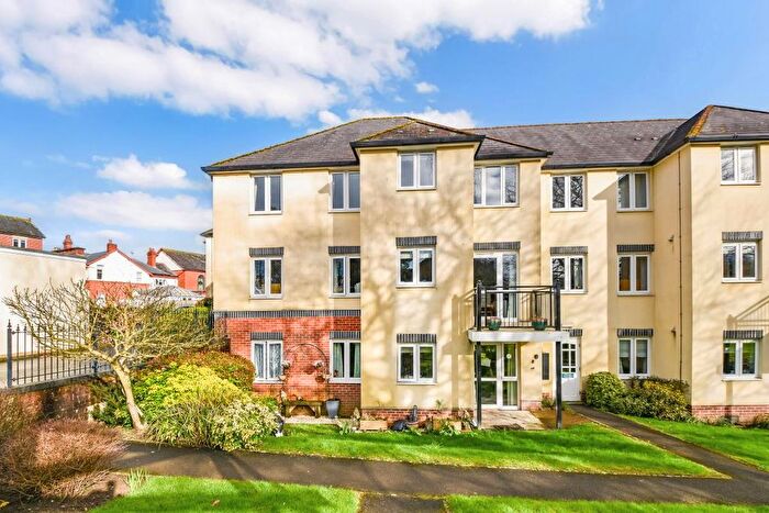 2 Bedroom Flat For Sale In High Street, Cullompton, EX15