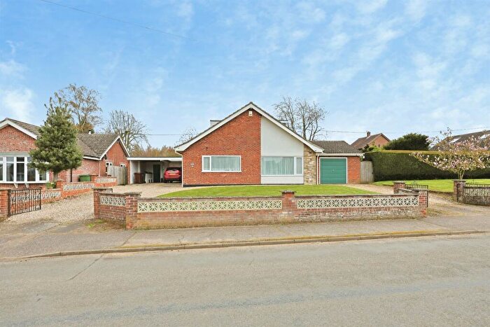 4 Bedroom Bungalow For Sale In Burgh Lane, Mattishall, Dereham, NR20