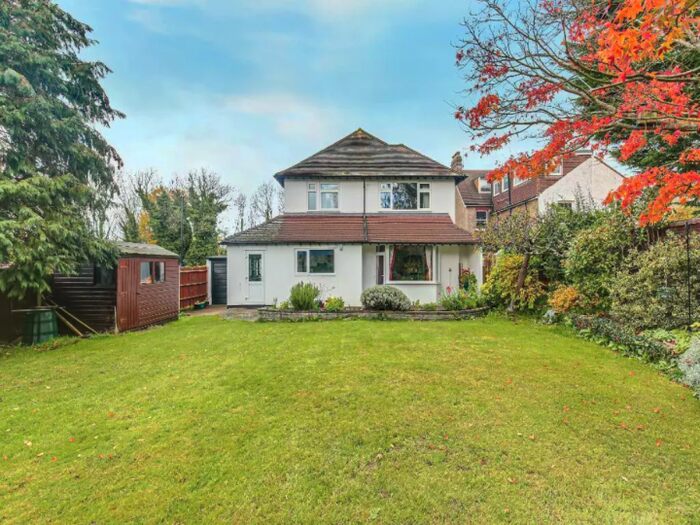 4 Bedroom Detached House To Rent In South Croydon, South Croydon, Surrey, CR2
