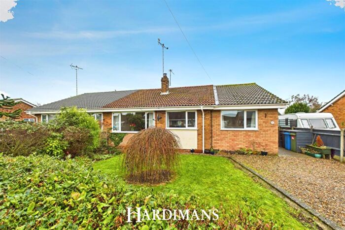 3 Bedroom Semi-Detached Bungalow For Sale In Orchard Lane, Blundeston, Lowestoft, NR32