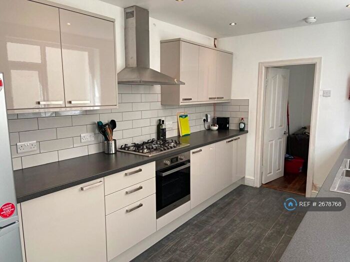 4 Bedroom Terraced House To Rent In Daniel Street, Cardiff, CF24