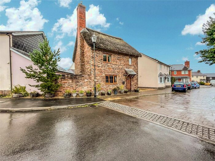 3 Bedroom Detached House For Sale In Iter Park, Bow, Crediton EX17
