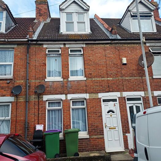 4 Bedroom Terraced House To Rent In Gladstone Road, Folkestone, CT19