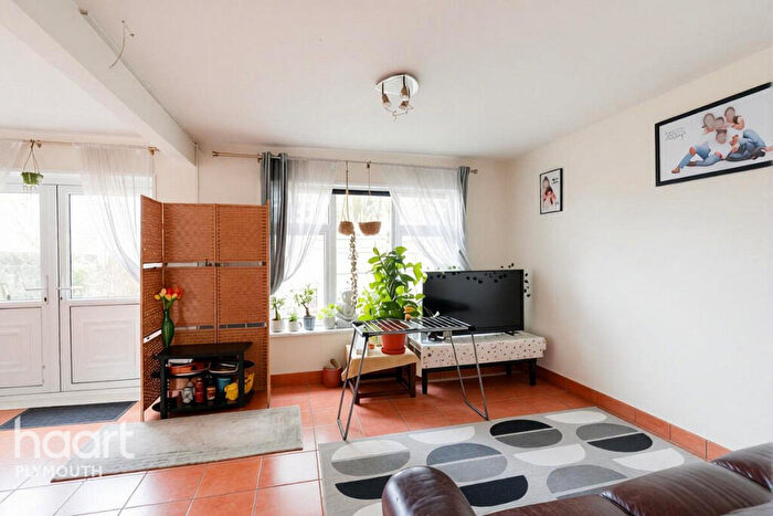 3 Bedroom Semi-Detached House To Rent In Tracey Court, Plymouth, PL1