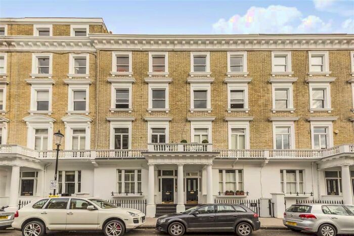 2 Bedroom Flat To Rent In Harcourt Terrace, Chelsea, SW10
