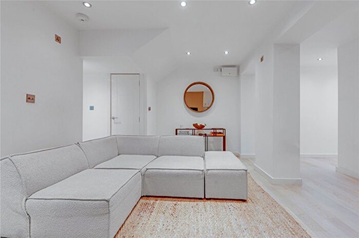 2 Bedroom Flat For Sale In Gloucester Place, Marylebone, London, NW1