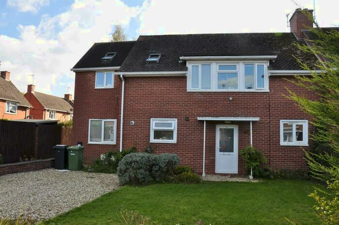 2 Bedroom Flat To Rent In Countess Wear, Exeter, EX2