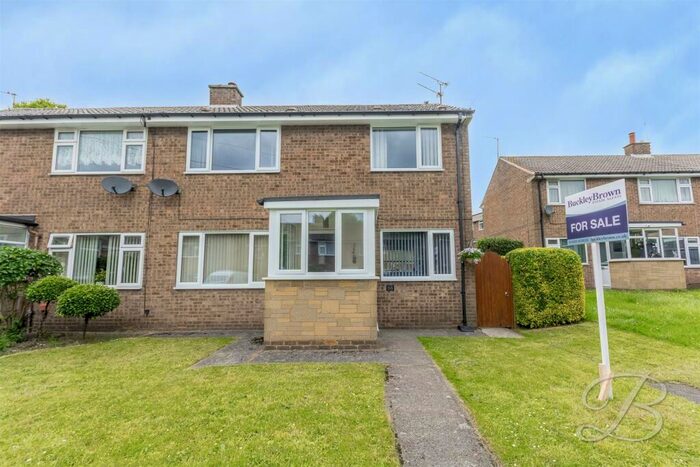 3 Bedroom Semi-Detached House For Sale In St. Thomas's Close, Tibshelf, Alfreton, DE55