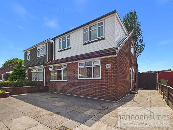4 Bedroom Semi-Detached House For Sale In Aintree Road, Little Lever, Bolton, BL3