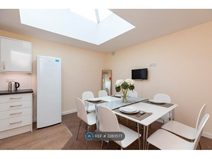 7 Bedroom Semi-Detached House To Rent In Morrell Street, Leamington Spa, CV32