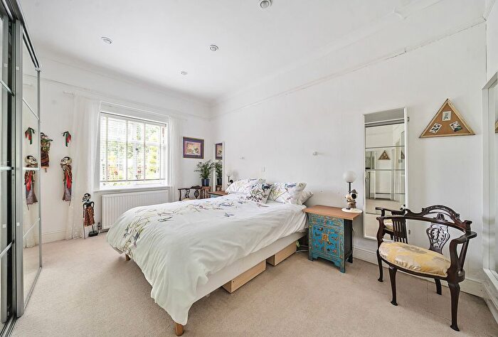 3 Bedroom Bungalow For Sale In Ivy Lane, Bells Yew Green, Tunbridge Wells, East Sussex, TN3