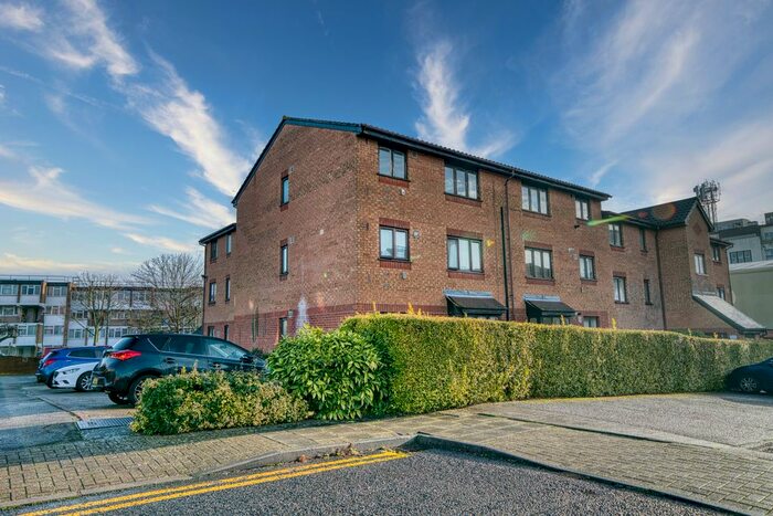 2 Bedroom Flat For Sale In Pempath Place, Wembley, HA9