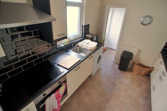 5 Bedroom Terraced House To Rent In Coburn Street, Cathays, CF24