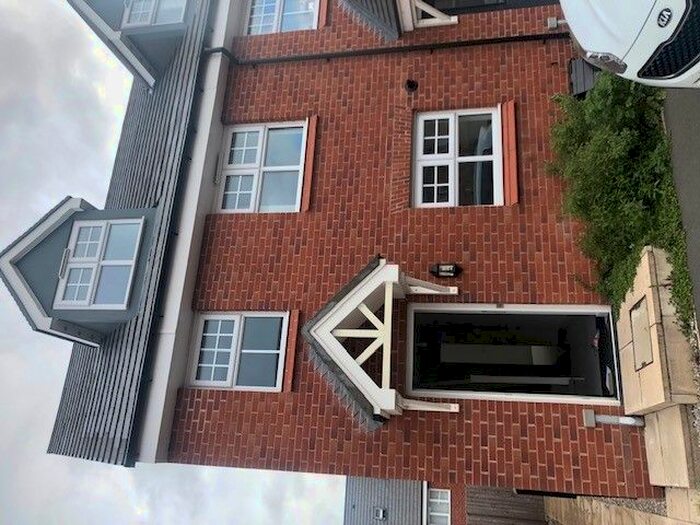 3 Bedroom Semi-Detached House To Rent In Tinsley Green Way, Leigh, WN7