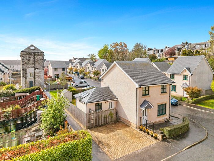 3 Bedroom Detached House For Sale In Lady Campbells Court, Dunfermline, KY12