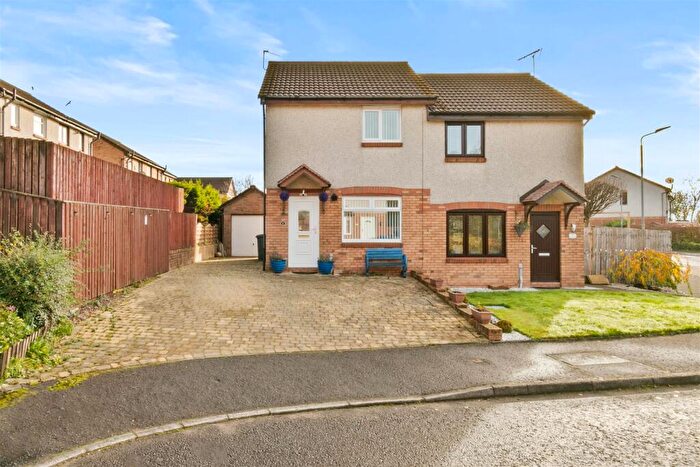 2 Bedroom Semi Detached House For Sale In Oronsay Place, Old Kilpatrick, G60