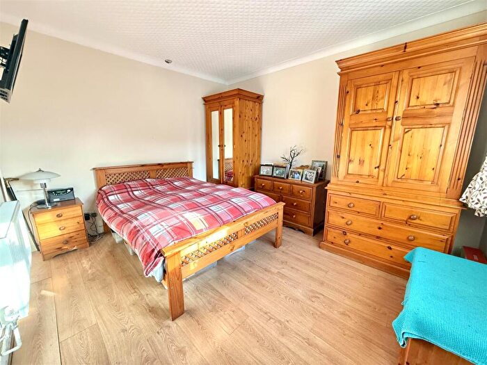 2 Bedroom Semi-Detached Bungalow For Sale In Clover Place, Thringstone, Coalville, LE67
