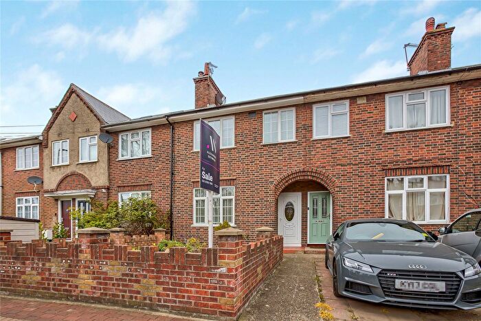 3 Bedroom Terraced House For Sale In Southcroft Road, Furzedown, SW17