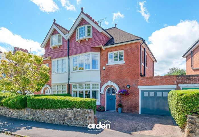 5 Bedroom Semi-Detached House For Sale In Norman Road, Northfield, B31