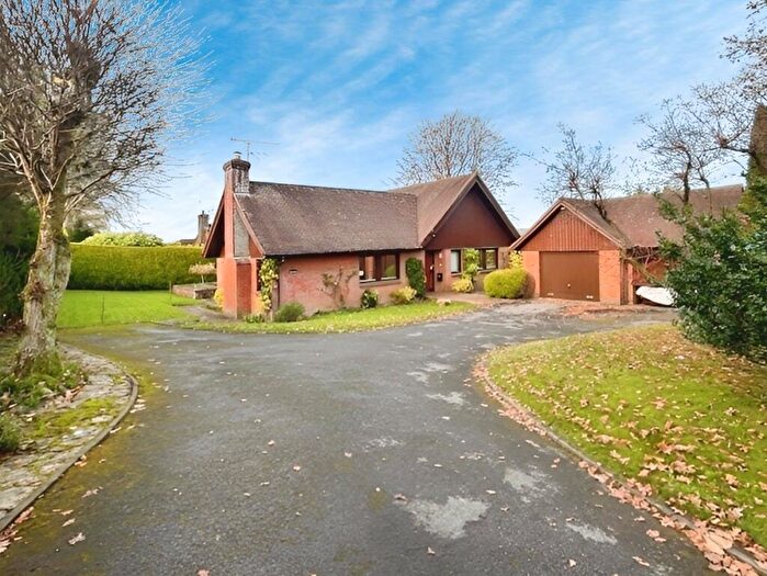 5 Bedroom Detached House To Rent In Old Haslemere Road, Haslemere, GU27
